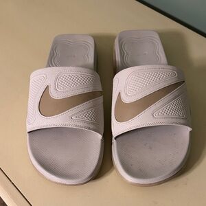 Nike White and Tan Slide Sandals Air Max Cirro